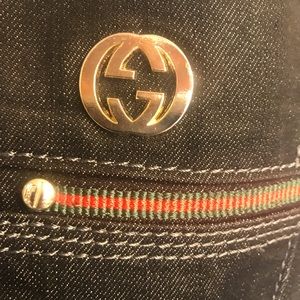 Gucci jeans size 28 dark blue.